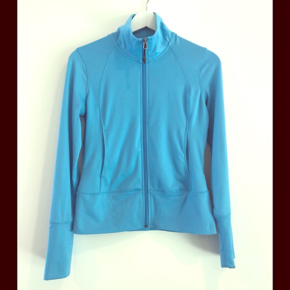 Sleek Robin Egg Blue Zip Shell - Picture 1 of 4